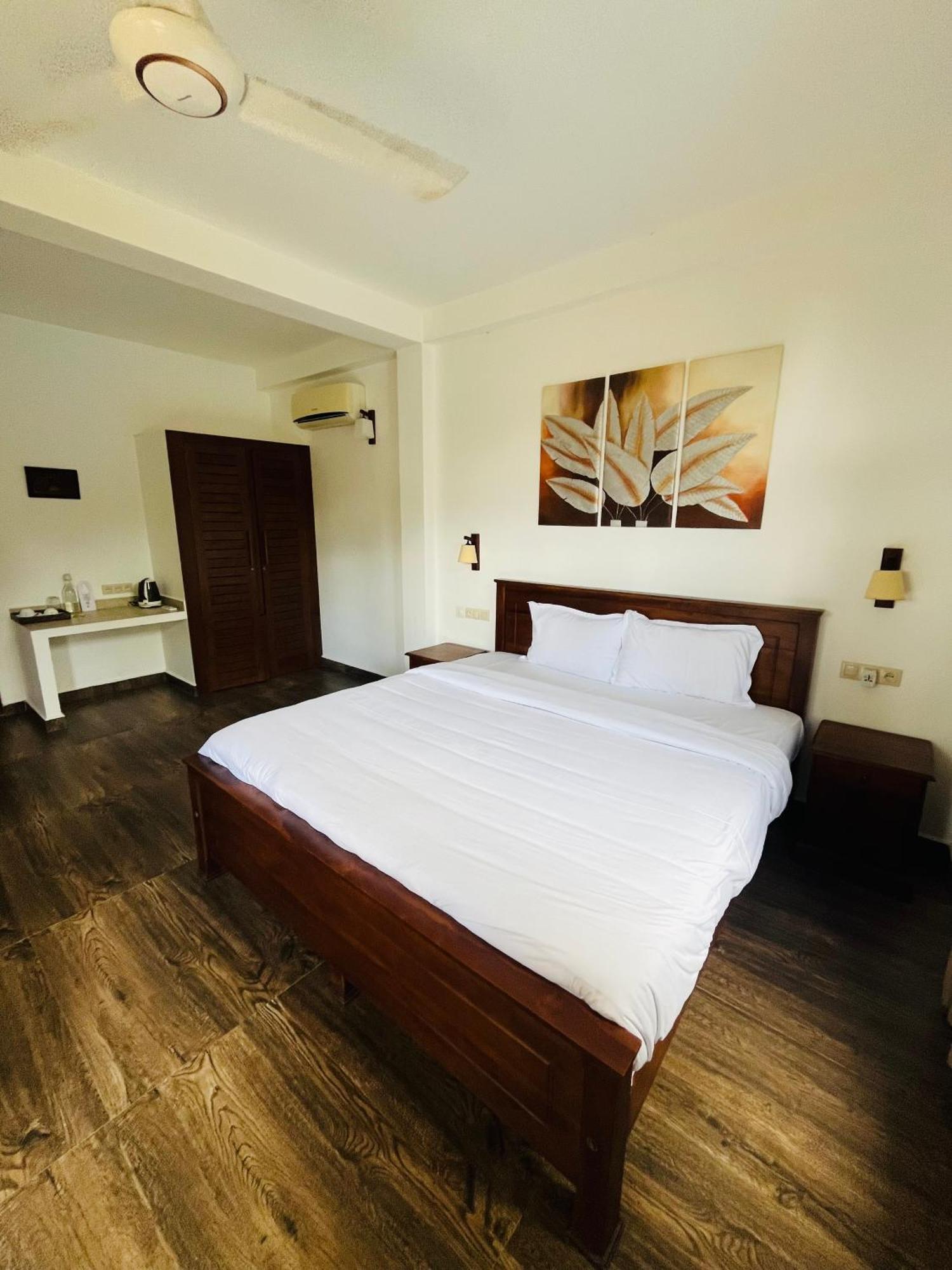 Green Parrot Beach Resort Tangalle Eksteriør billede