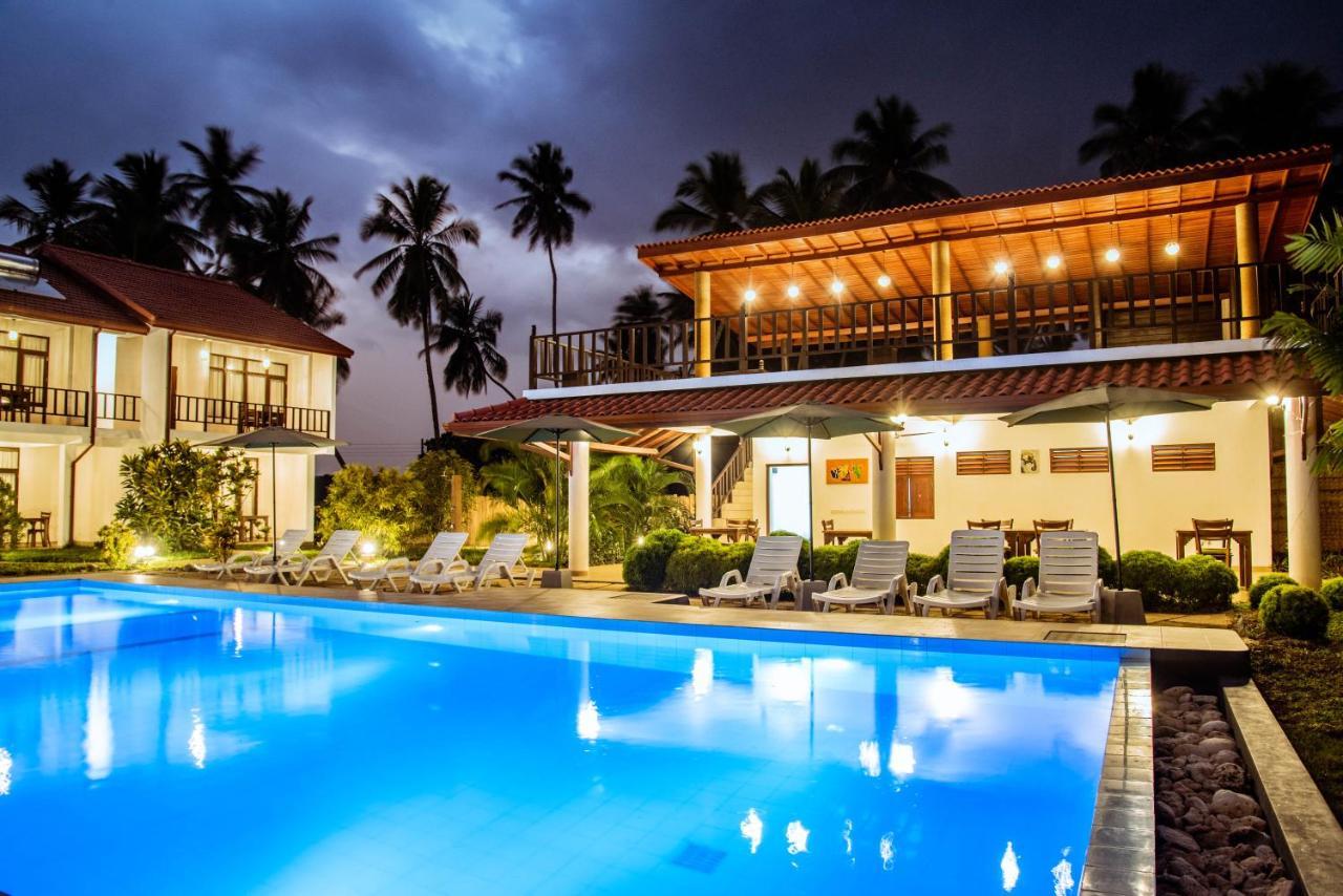 Green Parrot Beach Resort Tangalle Eksteriør billede